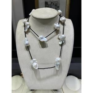 NEW NORMANI women's spinel & baroque pearls necklace in black/white